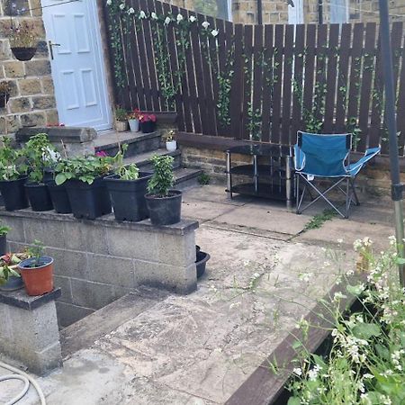 Joyful Place Huddersfield Luaran gambar